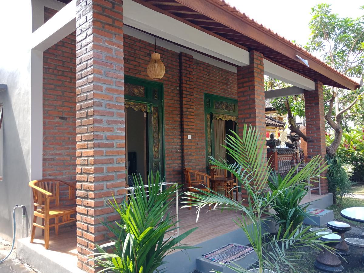 Twins Homestay Canggu Buitenkant foto