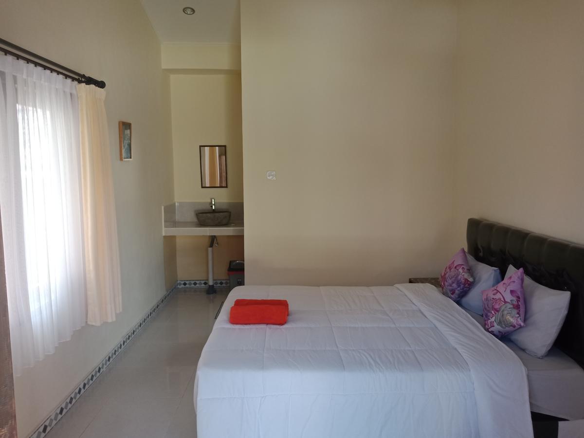 Twins Homestay Canggu Buitenkant foto