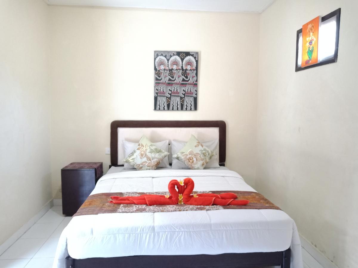 Twins Homestay Canggu Buitenkant foto